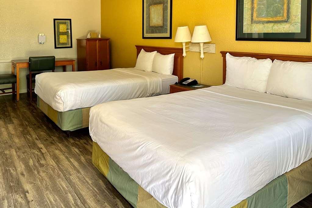 Quality Inn Nacogdoches Near University Bilik gambar